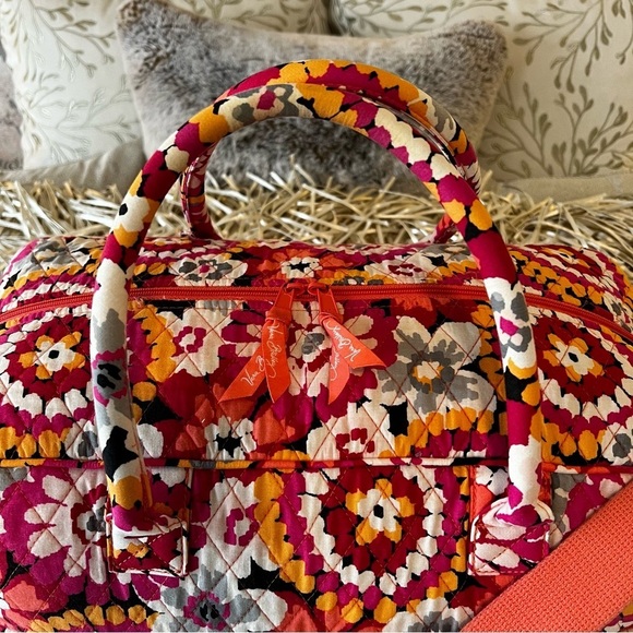 VERA BRADLEY Pixie Blooms Iconic Grand Traveler Bag 2015 Pink Orange Floral - Picture 3 of 15